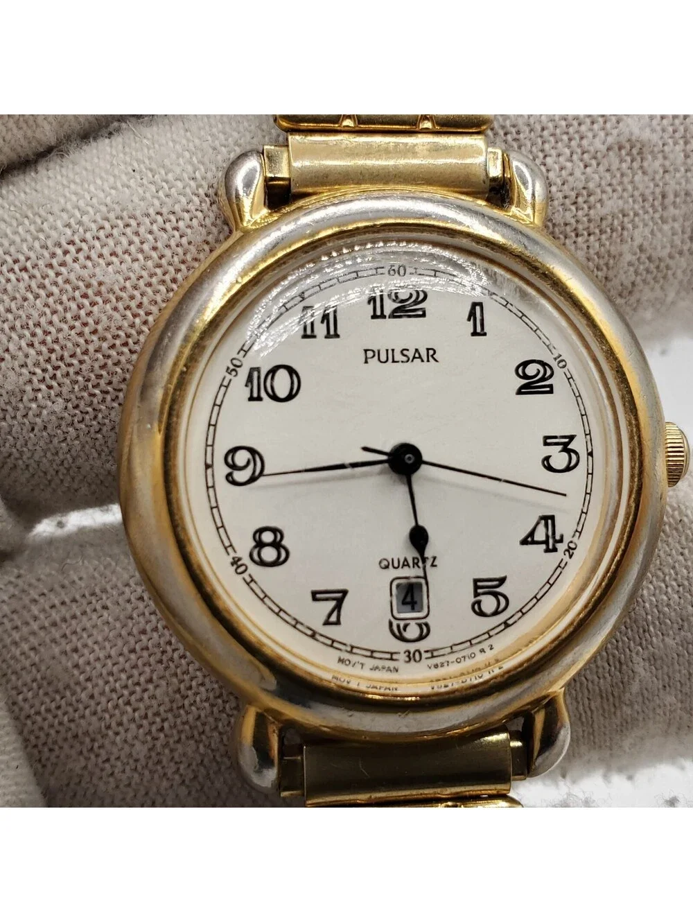 Vintage Pulsar Watch Women 29mm Gold Tone Stretch Band New Battery